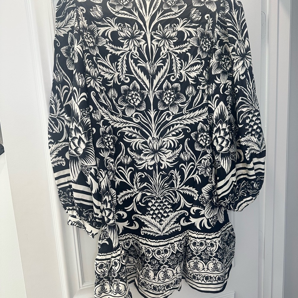 Black & White Floral Long Sleeve Dress